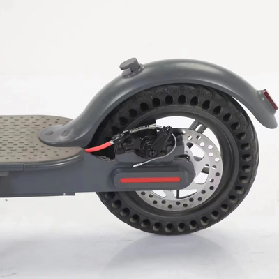 Scooter eléctrico plegable de 350W con potente batería de litio y rango de 30 km por carga