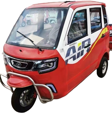 Tipo de carrocería cerrada Triciclo eléctrico EV de pasajeros tripulado con diseño totalmente cerrado y kilometraje de conducción ≥ 90 km