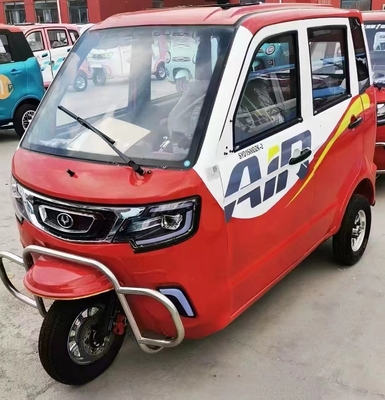 Motocicleta eléctrica de tres ruedas con tipo de carrocería cerrada y voltaje de 60V Alimentada por batería de litio