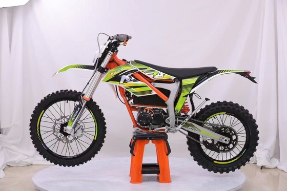 Experimenta la emoción de las carreras todoterreno con nuestra motocicleta eléctrica de motor Max. Velocidad 40-60km/h Voltagem 60V