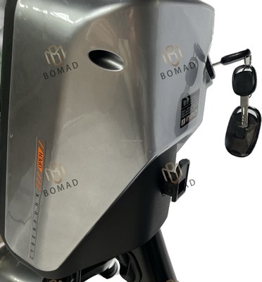 Sensor Scooter eléctrico de tipo inteligente Rápido y conveniente para el ocio urbano Velocidad máxima 30-50Km / h