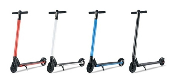 Rango de 40-60 km por carga Scooter eléctrico con reposabrazos y tecnología de sensores inteligentes