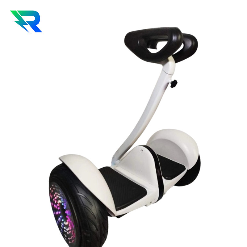 Scooter eléctrico inteligente de 6,5 pulgadas Hoverboard 350w de 12 km de alcance auto-equilibrado scooters eléctricos para deportes al aire libre