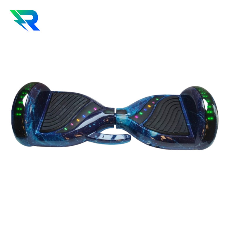 Scooter eléctrico unisex inteligente de auto-equilibrio Batería de 8,5 pulgadas dos ruedas tabla de vuelo con 6-8h tiempo de carga
