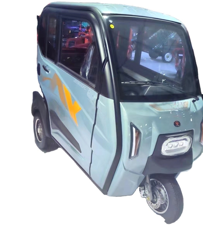 48V de voltaje y 10-15° de capacidad de calificación Mini triciclo eléctrico caliente para pasajeros mayores